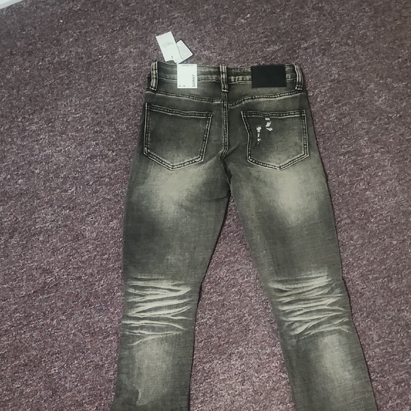 Rue21 Distressed Gray Men's Skinny Jeans - Picture 1 of 12